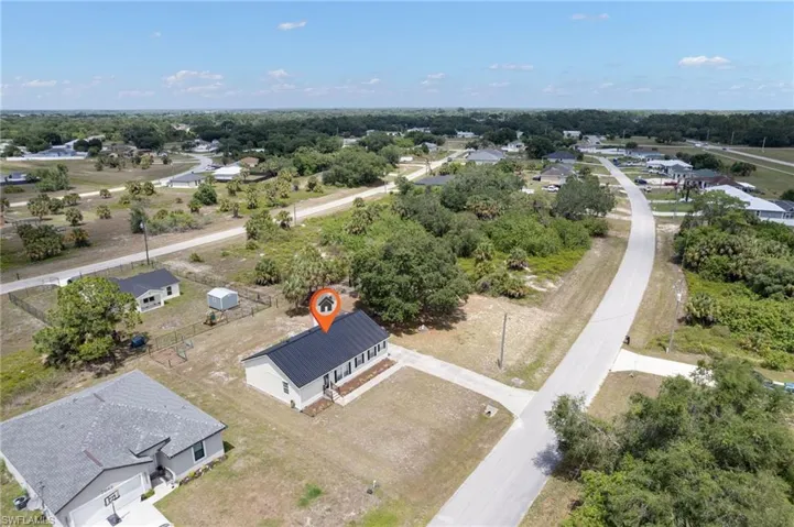 2040 S Montana Cir, Labelle, Florida 33935