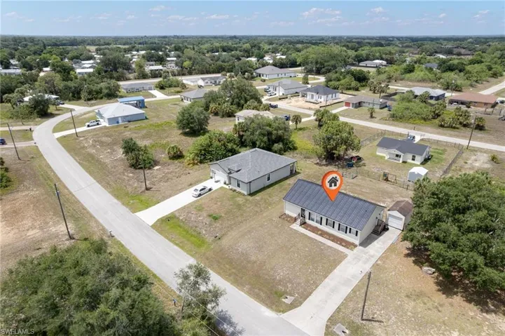 2040 S Montana Cir, Labelle, Florida 33935