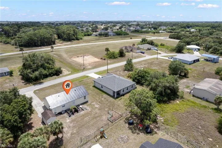 2040 S Montana Cir, Labelle, Florida 33935