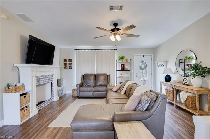 2040 S Montana Cir, Labelle, Florida 33935