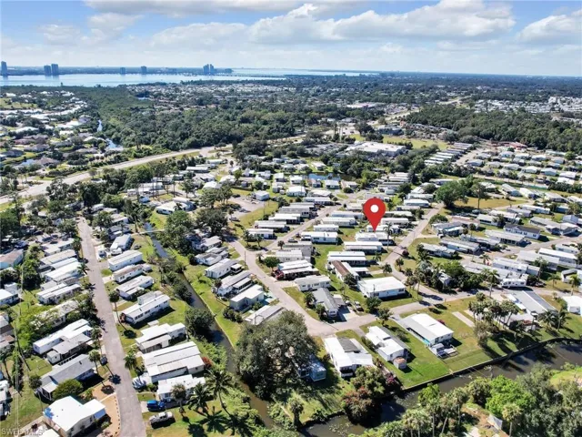 118  Flame  LN, North Fort Myers, FL 33917