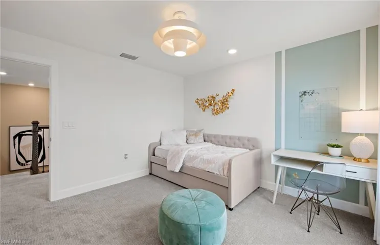 Interior photos are of a staged model home. Illustration purposes only. Options may vary.