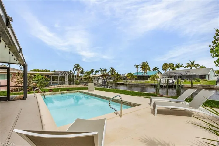 3507 SE 18th PL, CAPE CORAL FL 33904