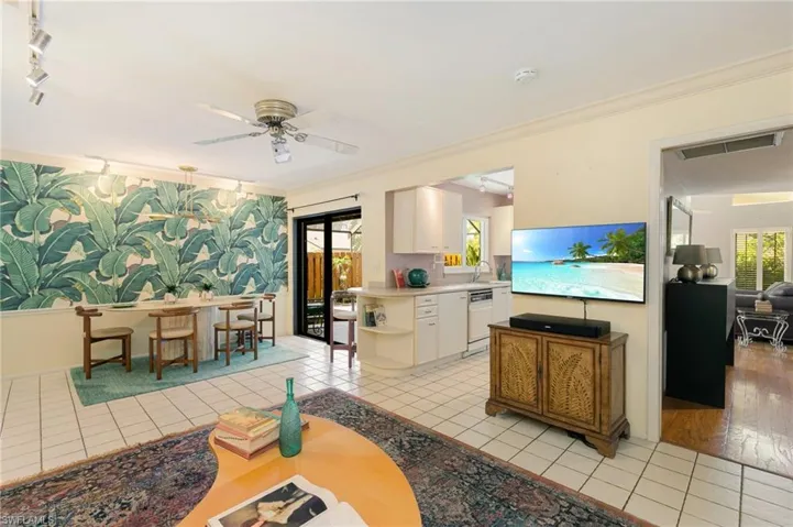1196  Westlake  BLVD, Naples, FL 34103