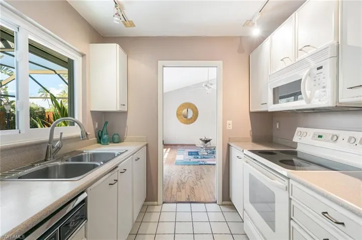 1196  Westlake  BLVD, Naples, FL 34103