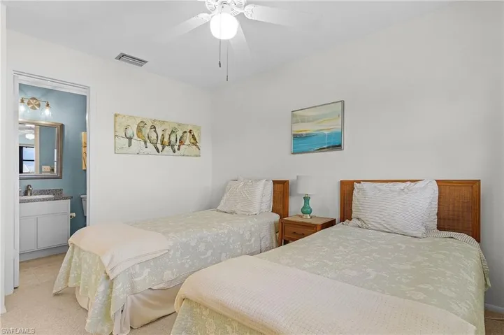 Guest bedroom with full ensuite bathroom