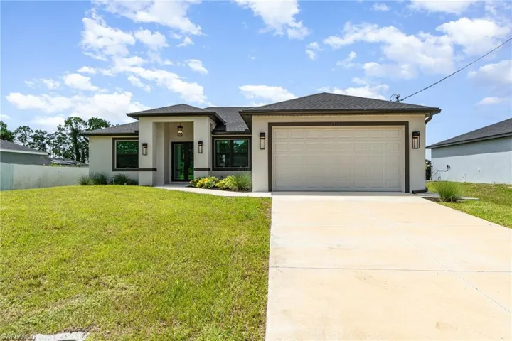 3715 4th ST SW, Lehigh Acres, FL
