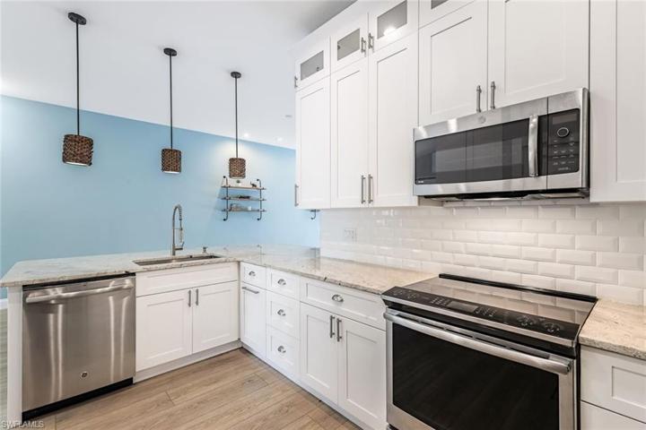 Granite tops - stainless appliances