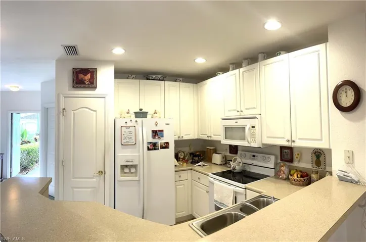 8691  Athena  CT, Lehigh Acres, FL 33971