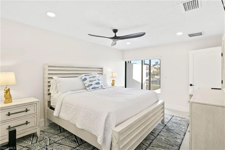 5323 Sw 11th Ct, Cape Coral, Florida 33914
