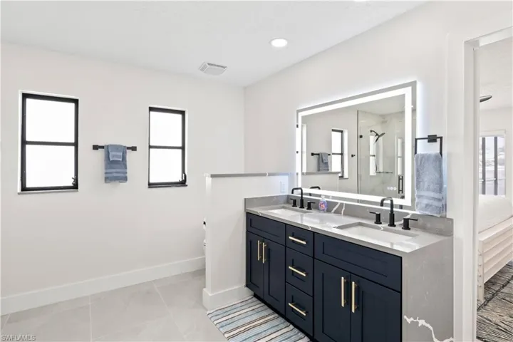 5323 Sw 11th Ct, Cape Coral, Florida 33914