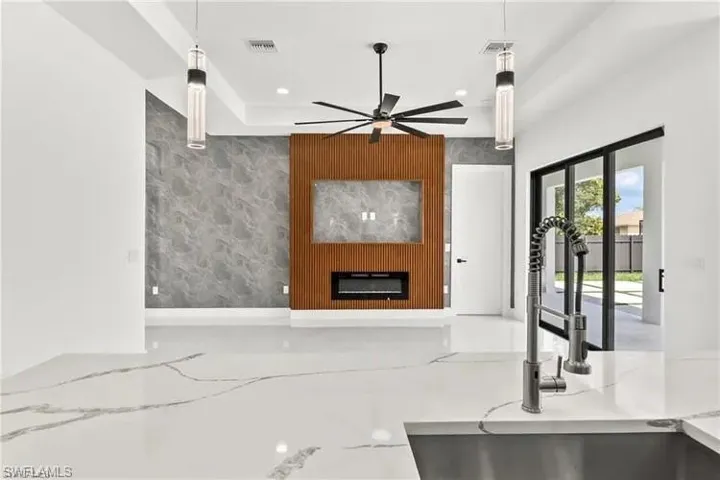 1809 Sw Trafalgar Pkwy, Cape Coral, Florida 33991