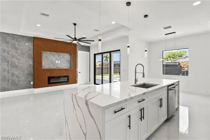 1809 Sw Trafalgar Pkwy, Cape Coral, Florida 33991