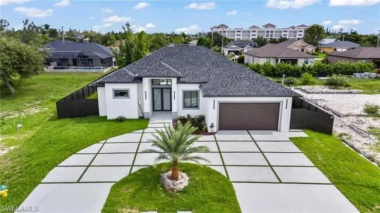 1809 Sw Trafalgar Pkwy, Cape Coral, Florida 33991