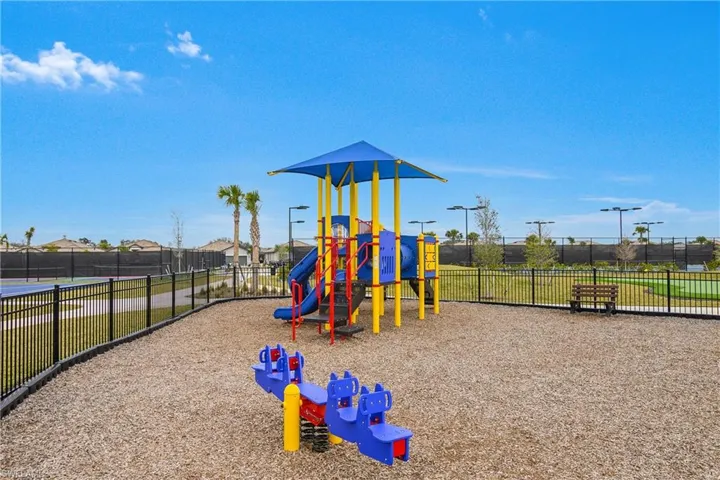 13883  Pine Lodge  LN, Fort Myers, FL 33913