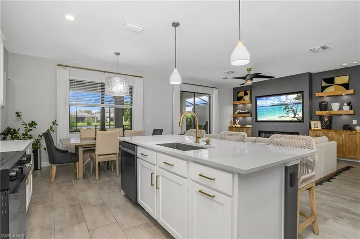 13883  Pine Lodge  LN, Fort Myers, FL 33913