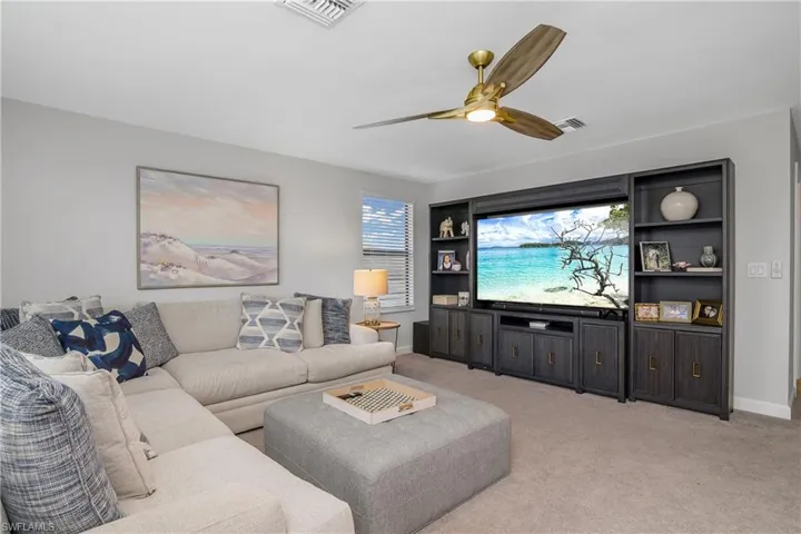 13883  Pine Lodge  LN, Fort Myers, FL 33913