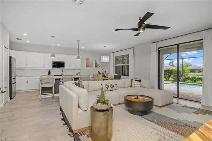 13883  Pine Lodge  LN, Fort Myers, FL 33913