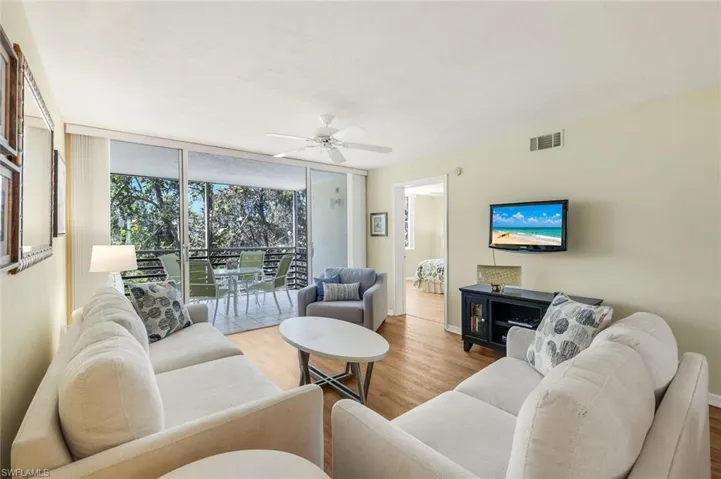 270  Naples Cove  DR, Naples, FL 34110