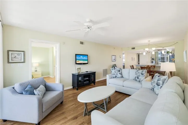 270  Naples Cove  DR, Naples, FL 34110