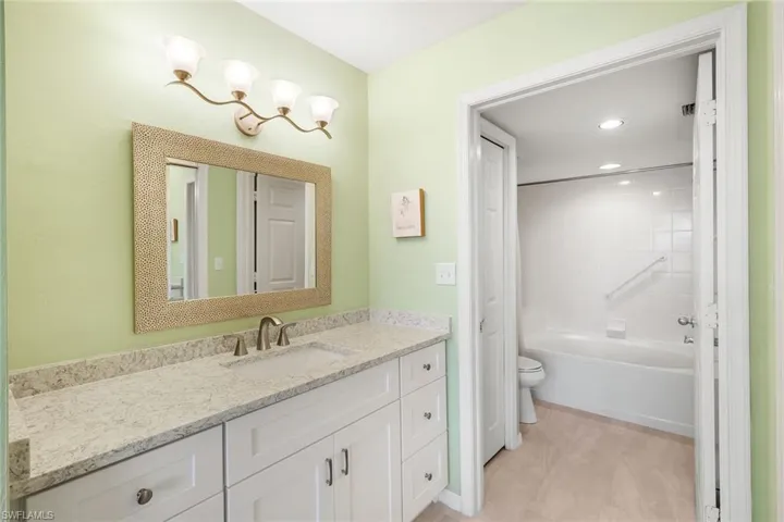270  Naples Cove  DR, Naples, FL 34110