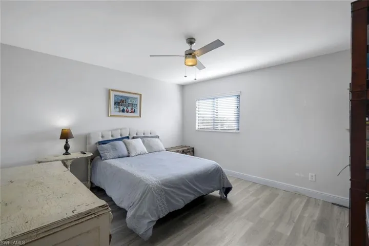 Large 2nd floor bedroom, closet, and beautiful ceiling fan,