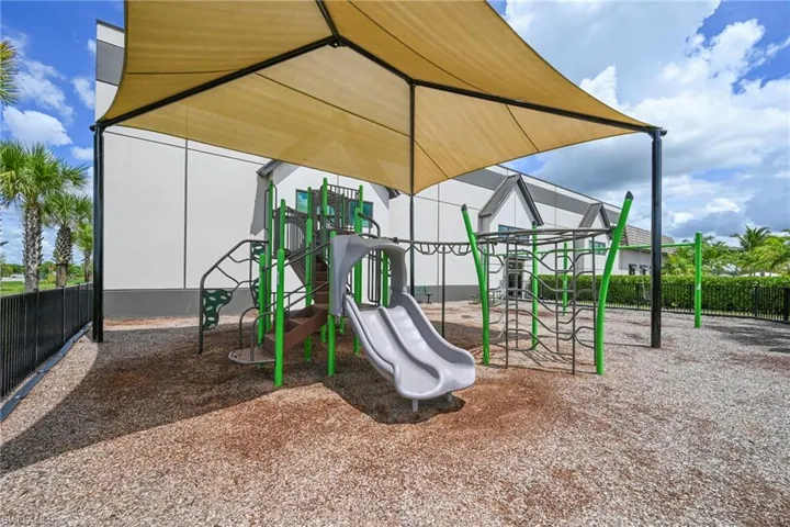 19568 Hinkley Dr, Estero, Florida 33928