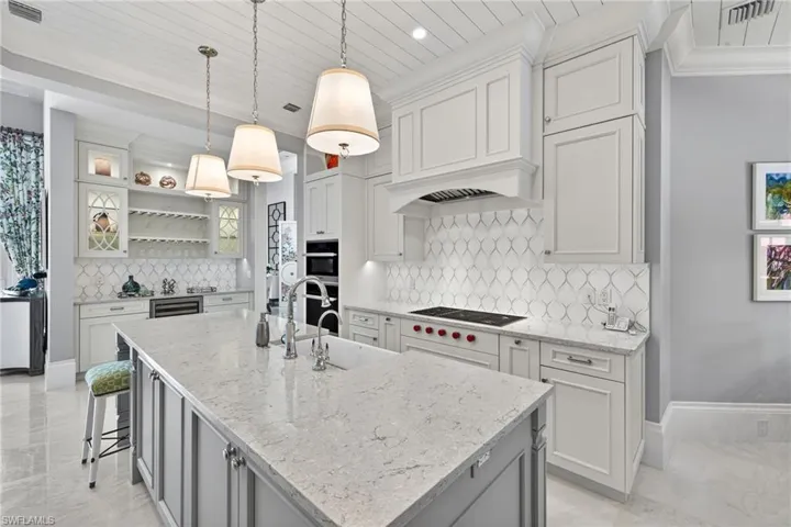 2679  CALADIUM  WAY, Naples, FL 34105