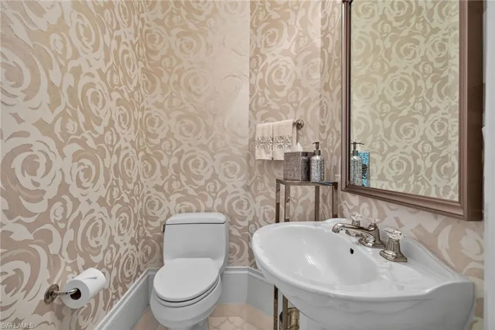 2679  CALADIUM  WAY, Naples, FL 34105