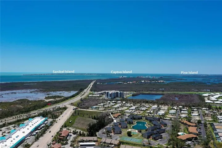 16881  Davis  RD, Fort Myers, FL 33908