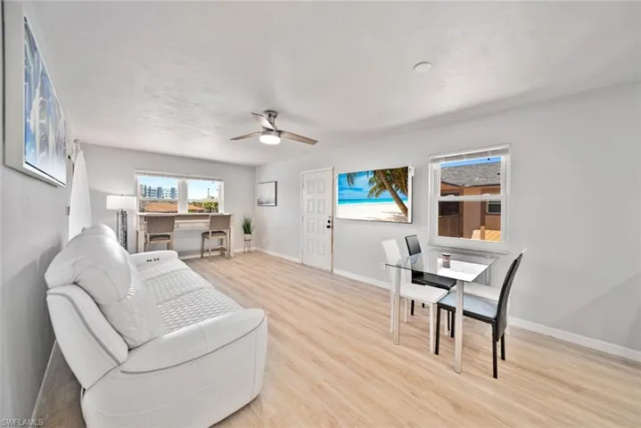 16881  Davis  RD, Fort Myers, FL 33908