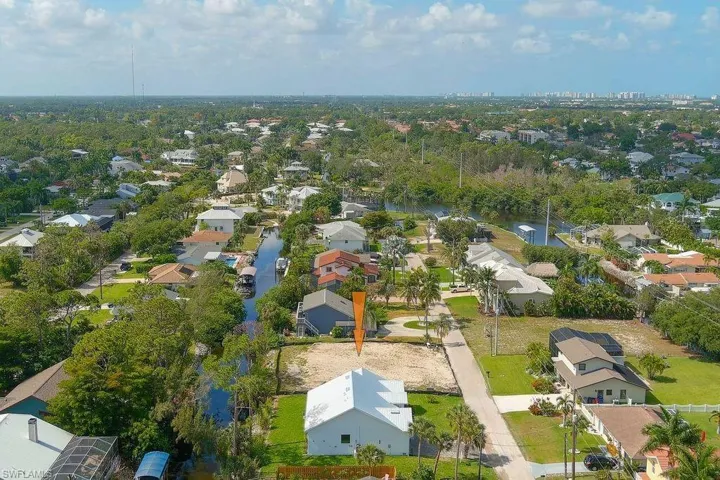 27071 Holly Ln, Bonita Springs, Florida 34135