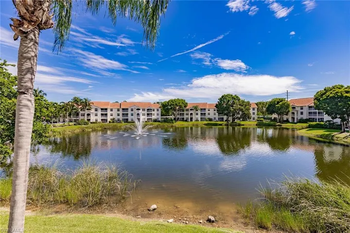 4620 Saint Croix Ln 934, Naples, Florida 34109