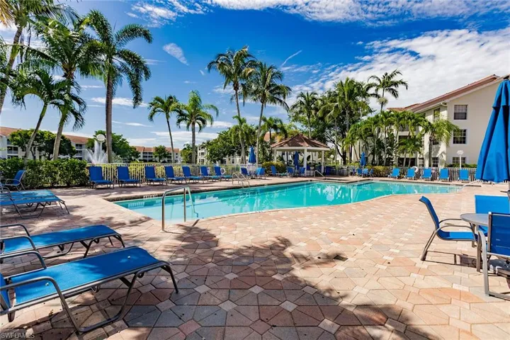 4620 Saint Croix Ln 934, Naples, Florida 34109