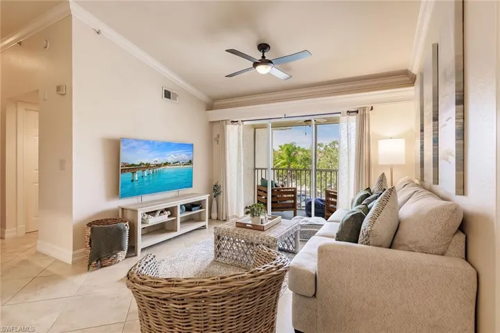 4620 Saint Croix Ln 934, Naples, Florida 34109