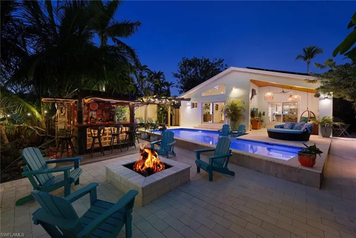 1155 12th St N, Naples, Florida 34102