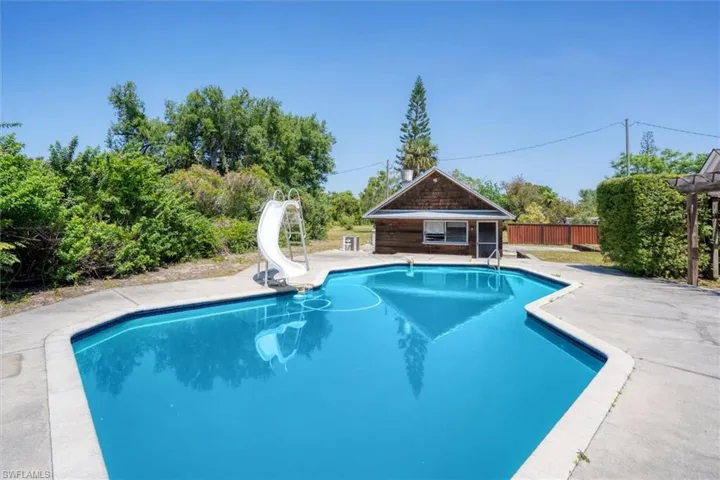 Spacious Pool Deck, Pool House & Enjoy the Slide