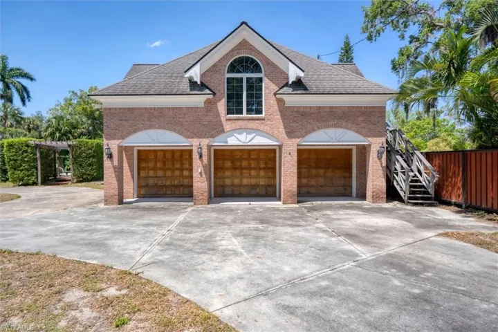 Separate 3 Car Garage