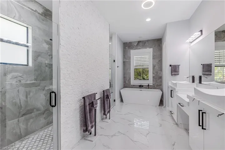 4348 6th Ave Se, Naples, Florida 34117