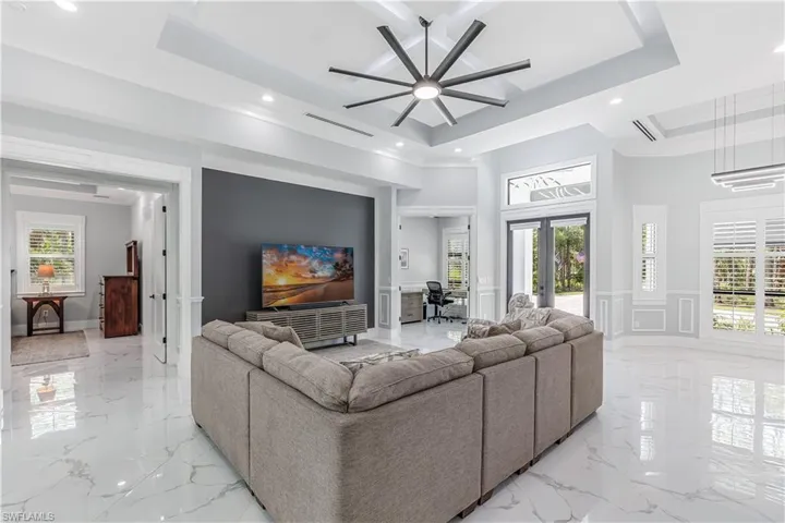 4348 6th Ave Se, Naples, Florida 34117