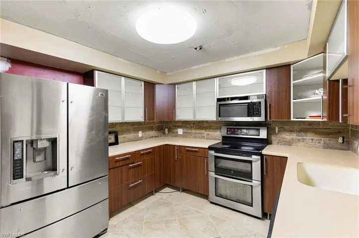 431  12th NW AVE, Naples, FL 34120