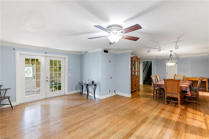 431  12th NW AVE, Naples, FL 34120