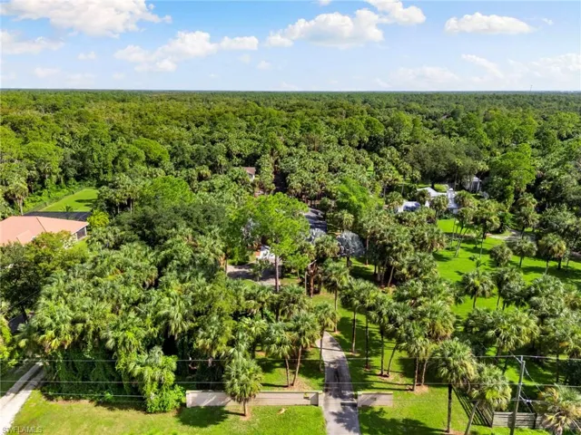 431  12th NW AVE, Naples, FL 34120