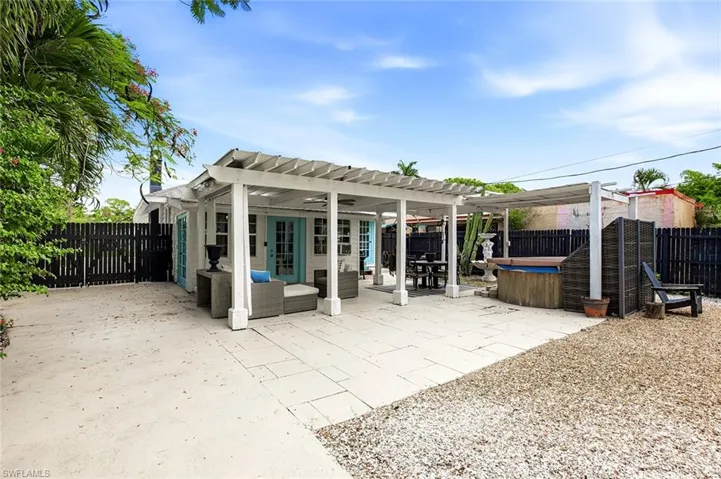 2122 Katherine St, Fort Myers, Florida 33901