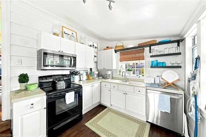 2122 Katherine St, Fort Myers, Florida 33901