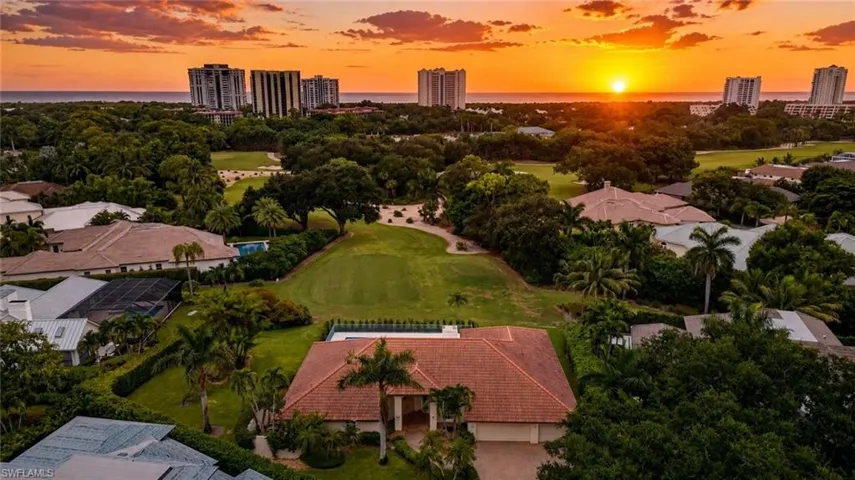 700 Hollybriar Ln, Naples, Florida 34108