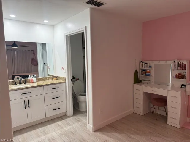 6320 Royal Woods Dr, Fort Myers, Florida 33908