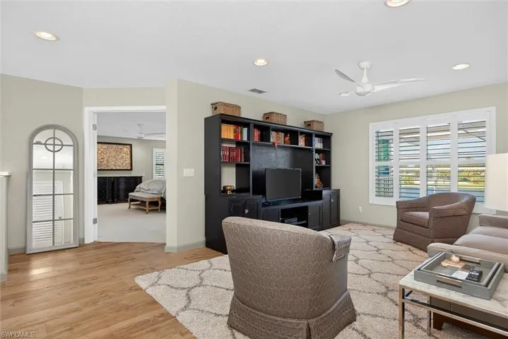 14017 Clear Water Ln, Fort Myers, Florida 33907