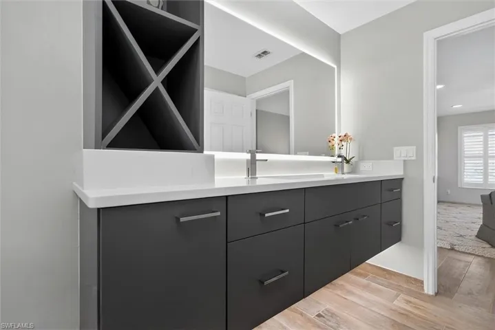 14017 Clear Water Ln, Fort Myers, Florida 33907