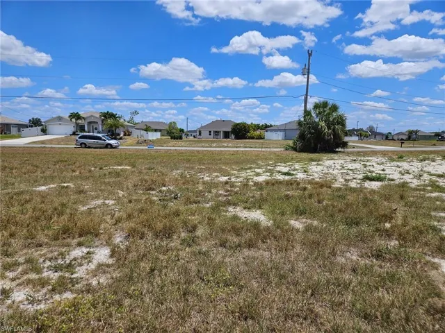 526 Ne 5th Pl, Cape Coral Fl 33909
